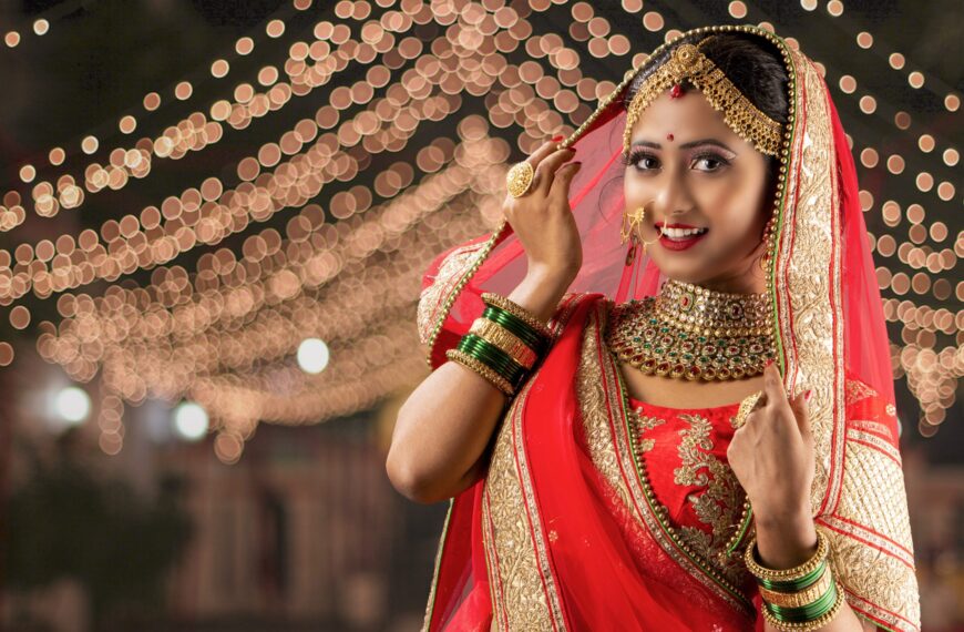 Nauvari-Saree-Look-With-Jewellery